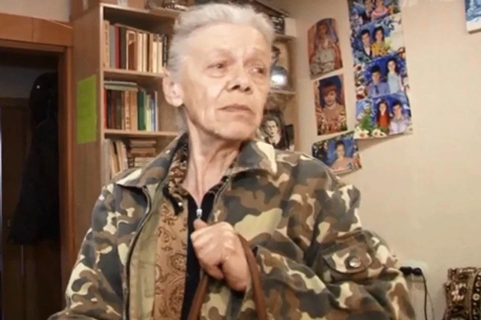 Наталья Богдановна рассказала, что не может сидеть дома - сын и внук ушли добровольцами на фронт. Фото: Скриншот видео Первый канал