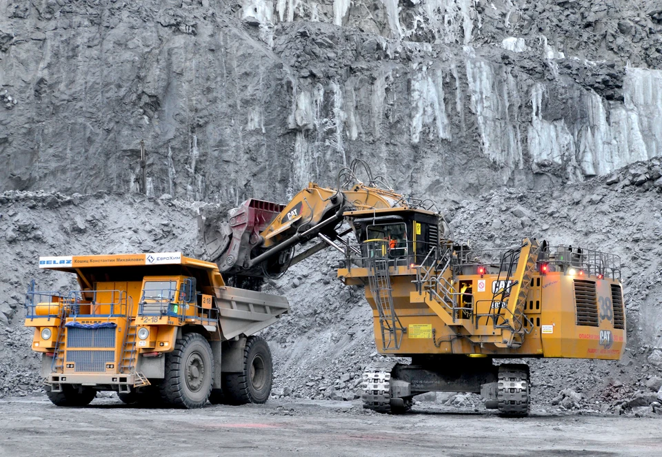 Первые именные БелАЗы уже работают в руднике Ковдорского ГОКа. Фото: Леонид ВОРОНИН