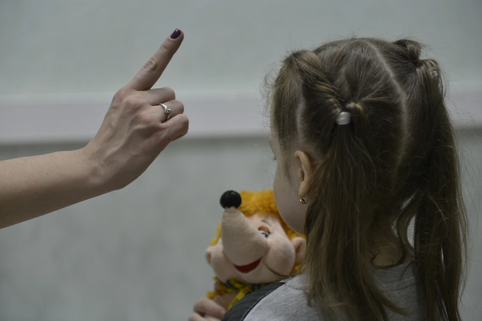 На Ставрополье не обеспечившая подобающие условия для ребенка мать получила штраф