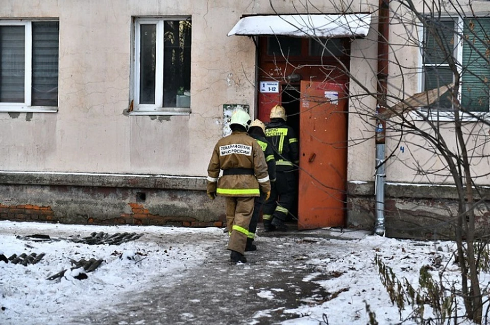 Сегодня в доме должны начать восстановительные работы.