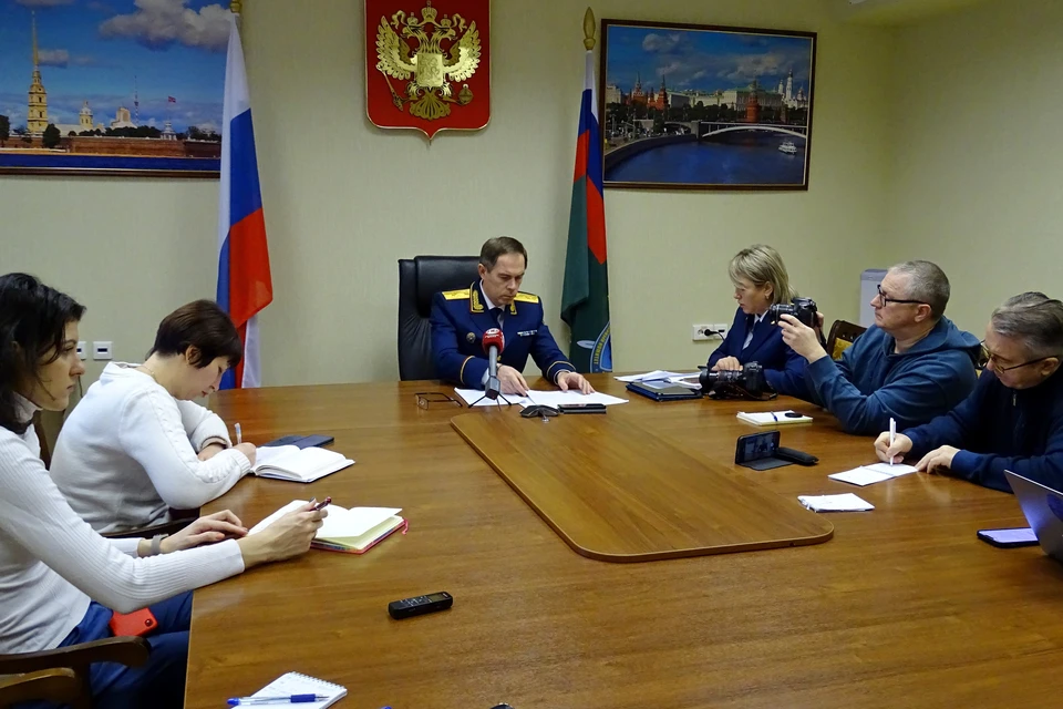 Руководитель СКР Липецкой области Евгений Шаповалов провел брифинг