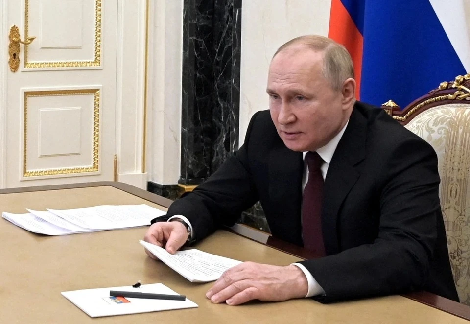 Путин исключил потери для бюджета из-за введения потолка цен на российскую нефть