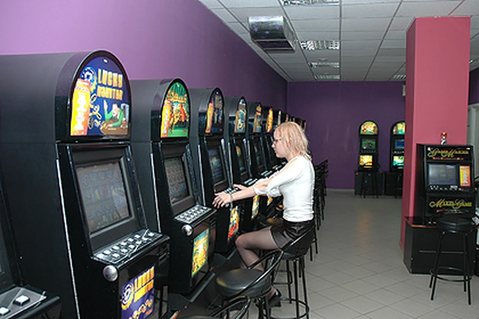 зал игровых автоматов на деньги