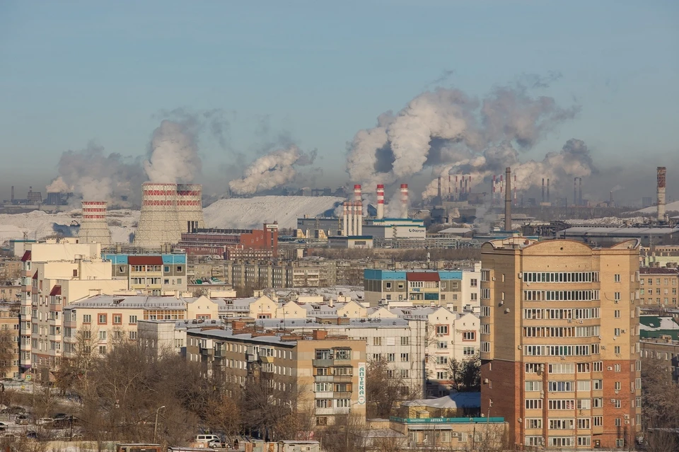 Челябинск регулярно заволакивает смогом