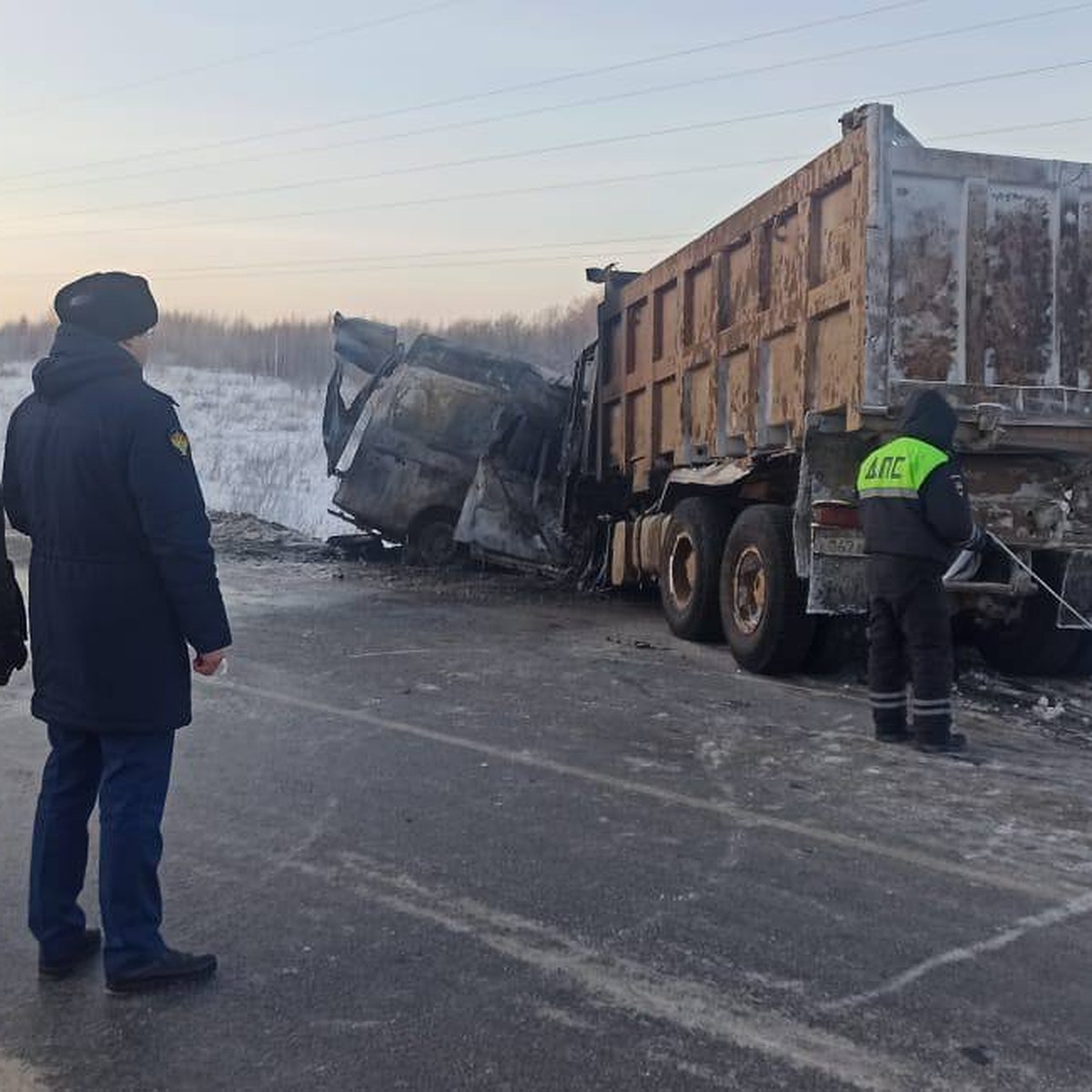 Там постоянно аварии»: томич рассказал об опасном отрезке дороги, где  разбилась скорая помощь и КАМАЗ - KP.RU