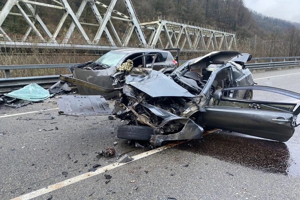 24-летняя женщина, которая была за рулем Honda, скончалась в карете скорой медицинской помощи.