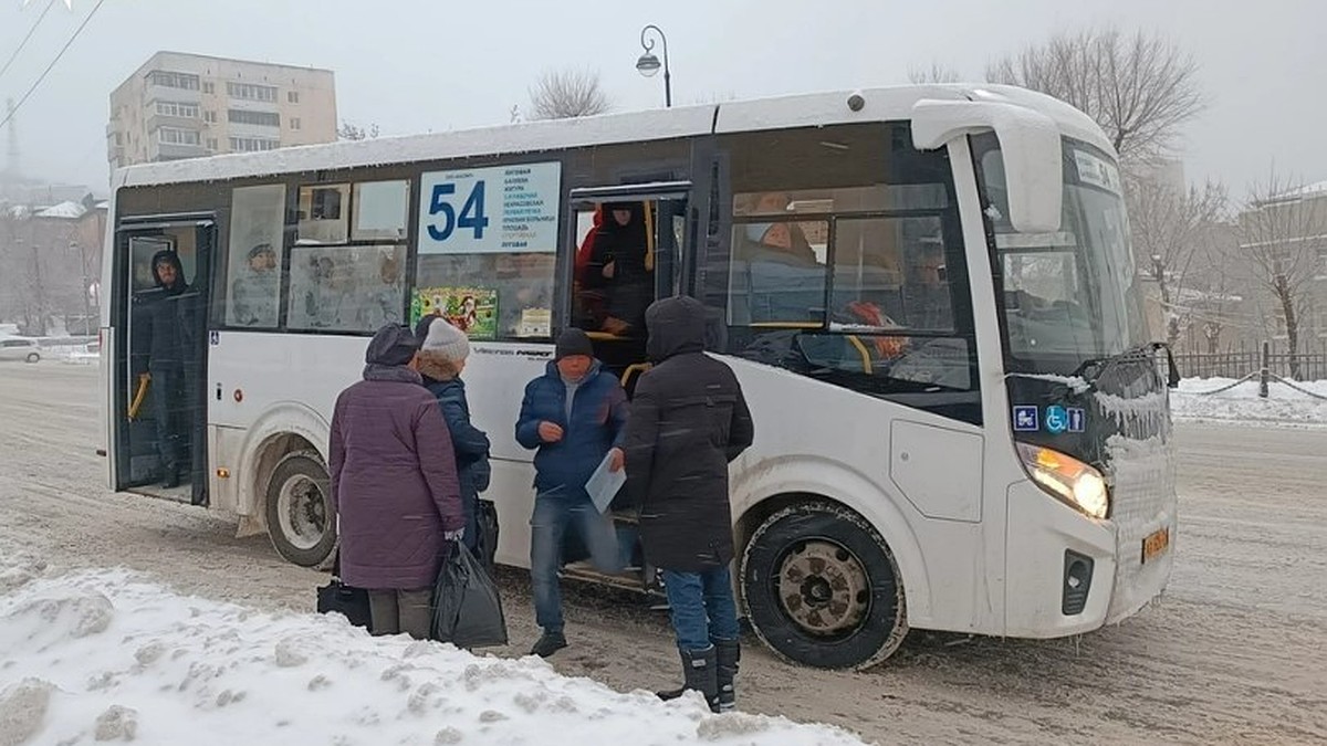 Какие междугородние маршруты автобусов отменили в Приморье 23 декабря 2022  года: причины, список - KP.RU