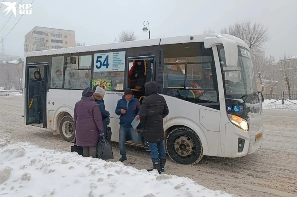 Автобус большой камень владивосток