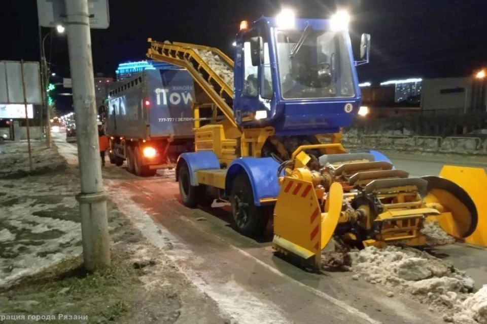 В ночь на 31-е декабря множество улиц Рязани будут обработаны от снега и наледи