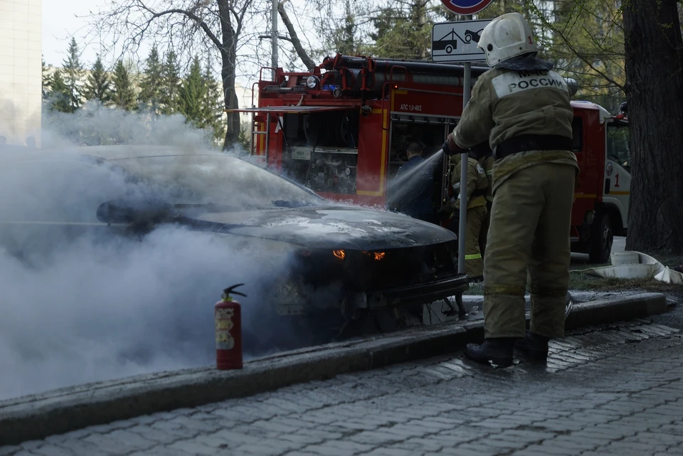 В тушении пожара было задействовано 2 единицы техники и 9 человек личного состава