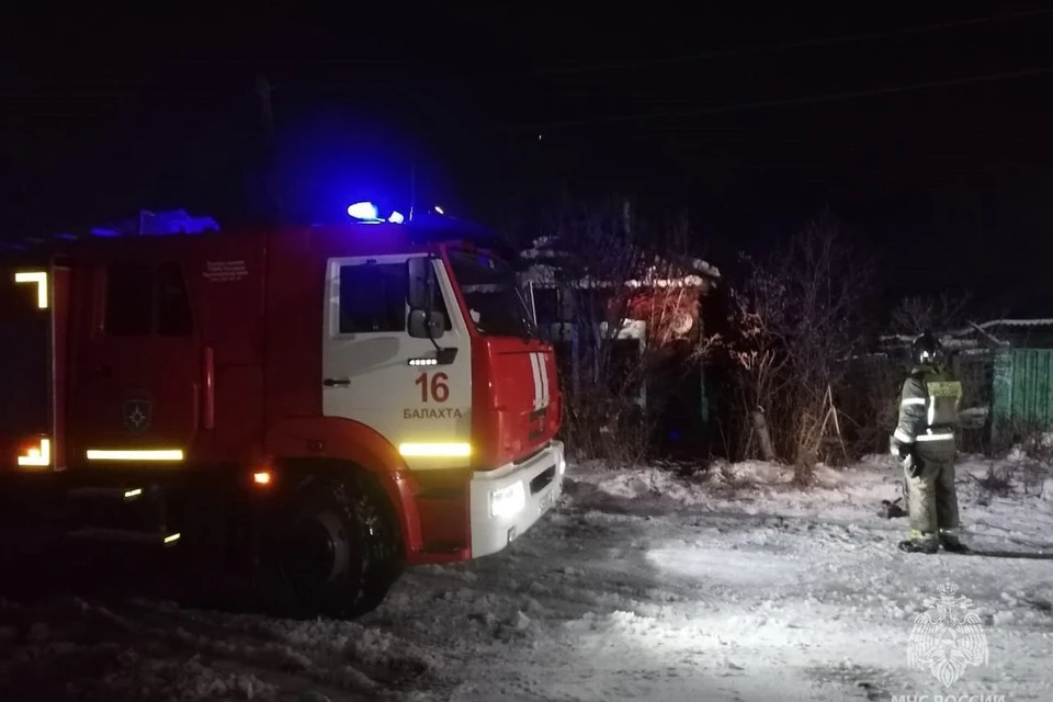 В Красноярском крае в ночном пожаре погибли двое мужчин. Фото: МЧС