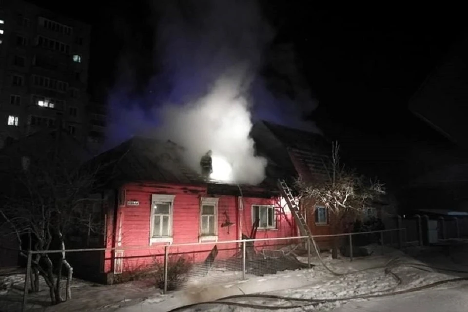 Причиной смерти женщины и ребенка при пожаре в Егорьевске называют отравление продуктами горения