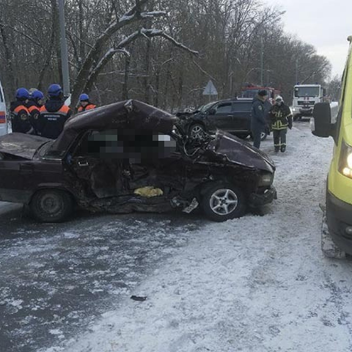 Смертельное ДТП с двумя погибшими произошло в районе деревни Пасынково под  Тверью - KP.RU