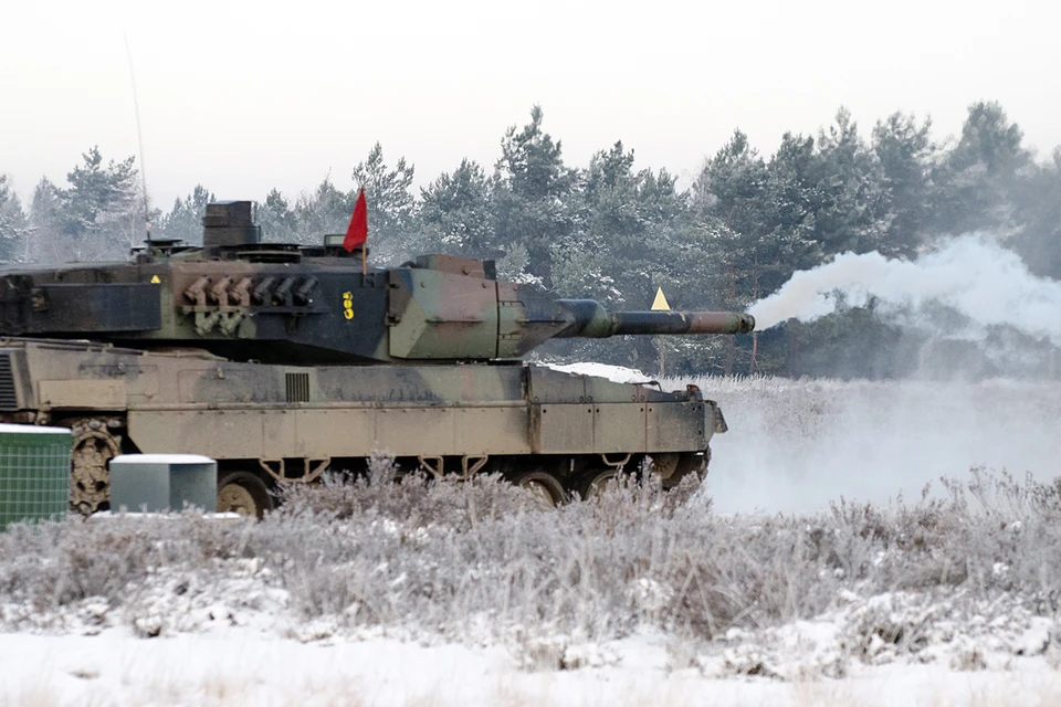 Париж и Варшава толкают Берлин к предоставлению Киеву танков Leopard