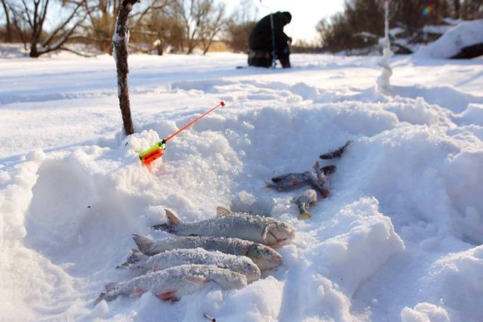 Выходить на тонкий лед может быть опасно для жизни. ФОТО: ГУ МЧС по Кировской области