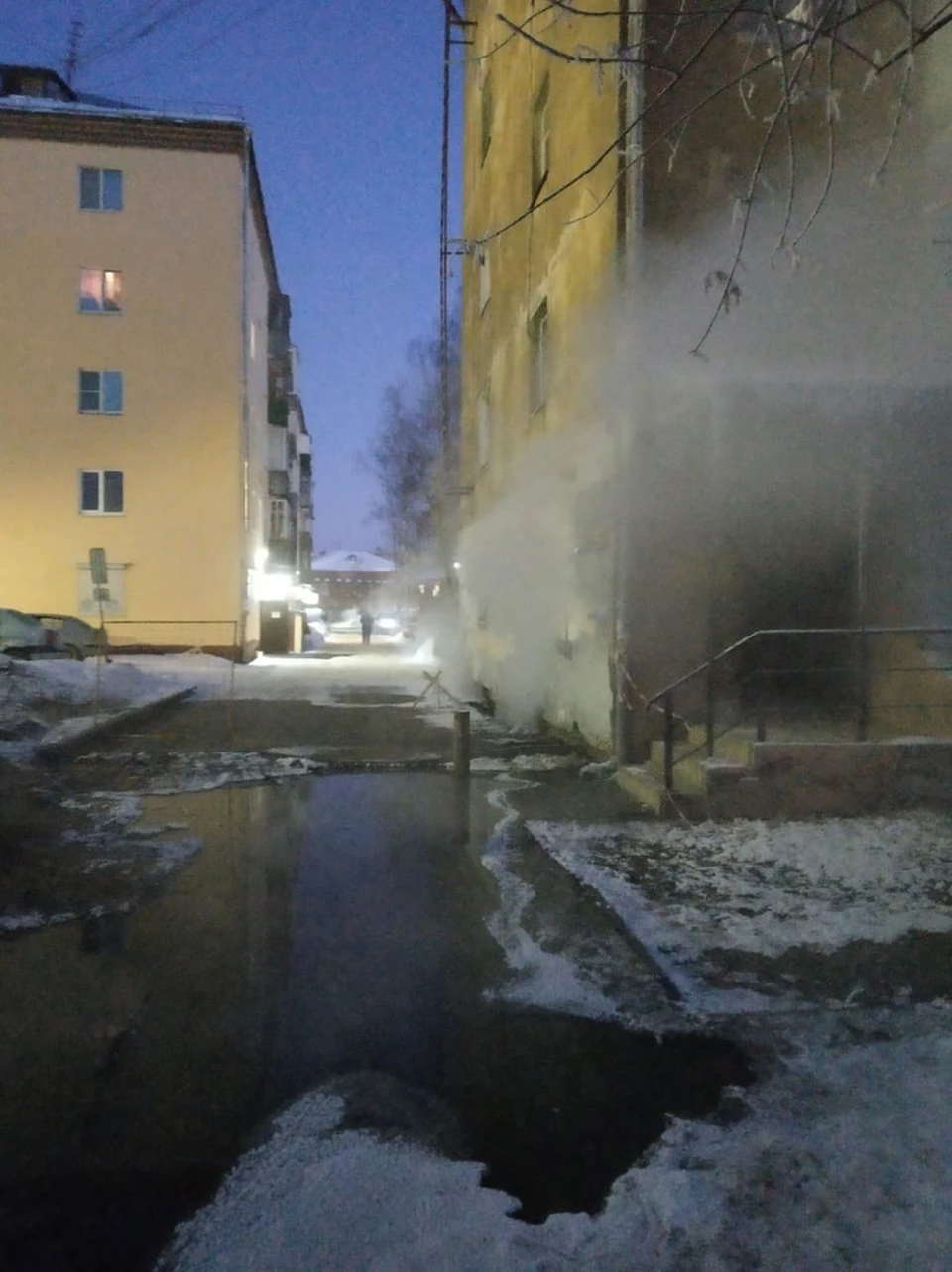 Фото: проблемы дома №15 на Кузнецкой всё ещё не решены