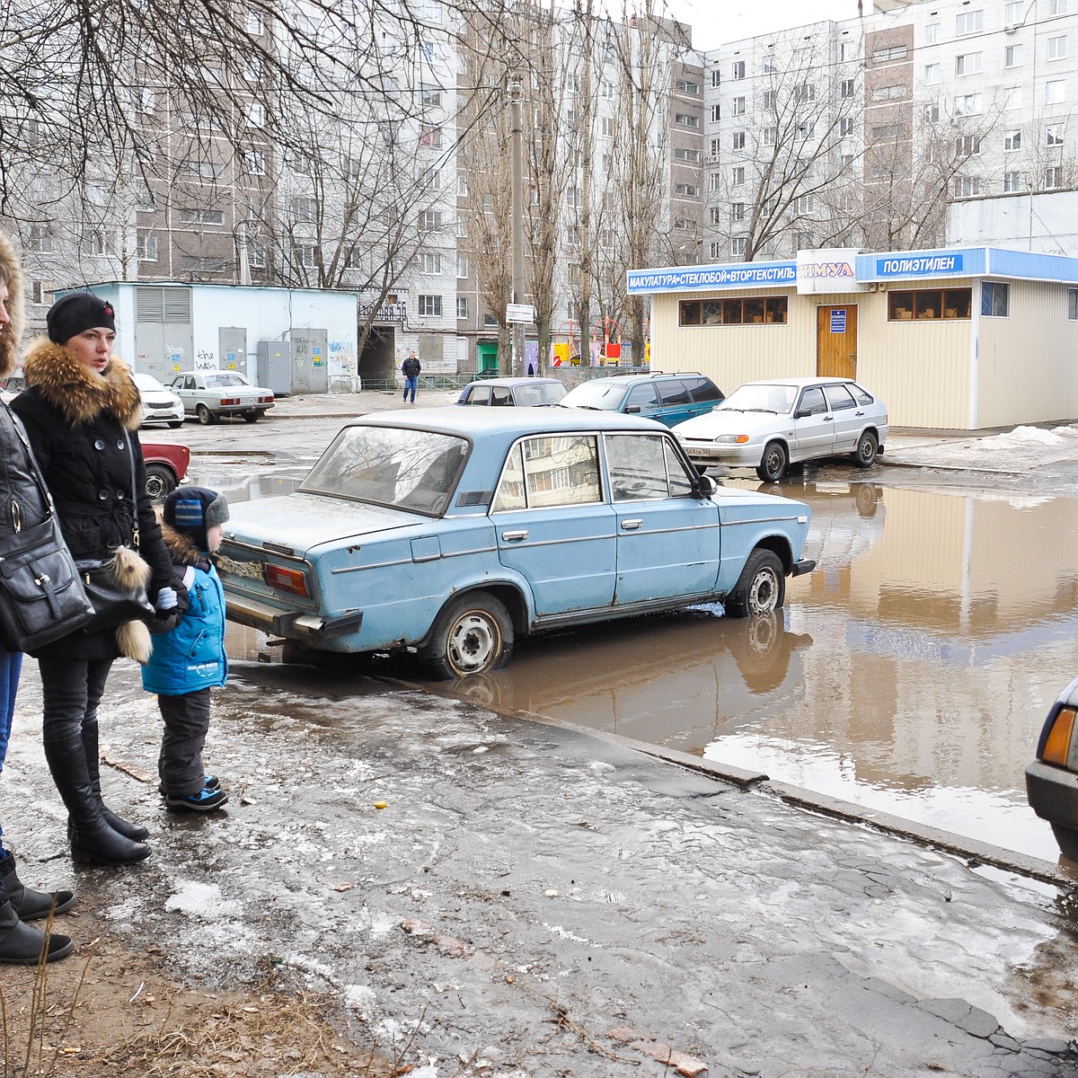 Жители Саратова завалили коммунальщиков жалобами на качество отопления -  KP.RU