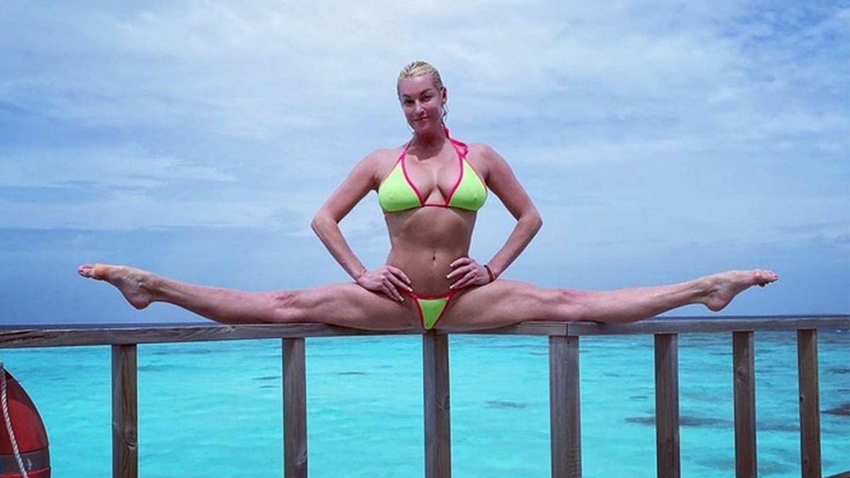 Менің есігім фотоларды жіберді Спортшымен таныс емес секс бейнелері