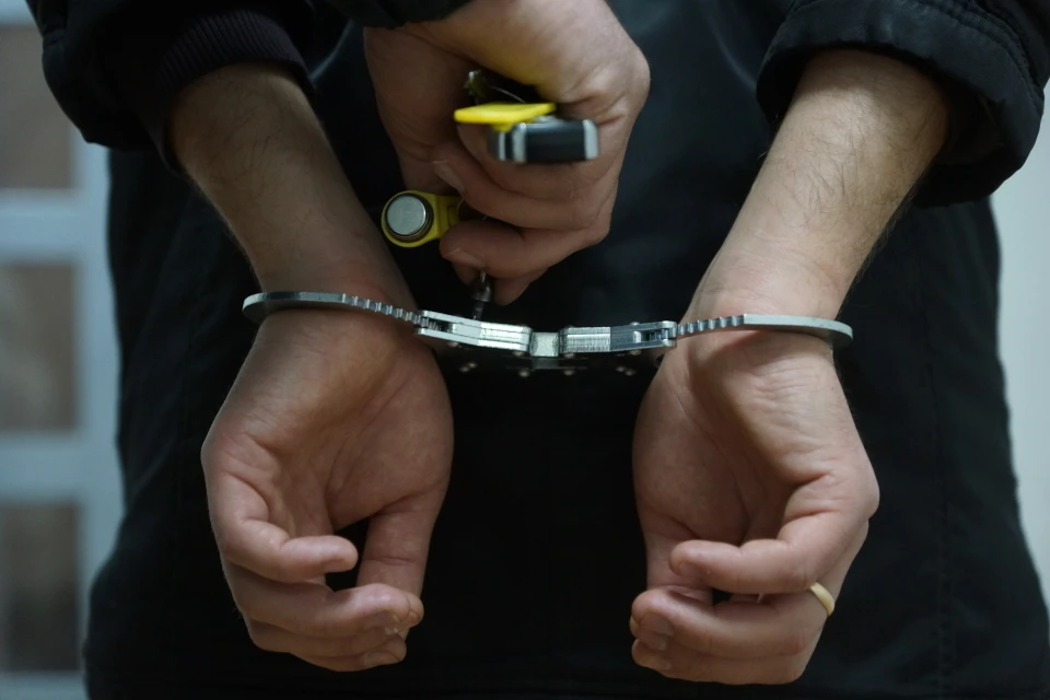 В Москве задержали 33-летнего мужчину по подозрению в убийстве собственной матери и попытке убийства сестры