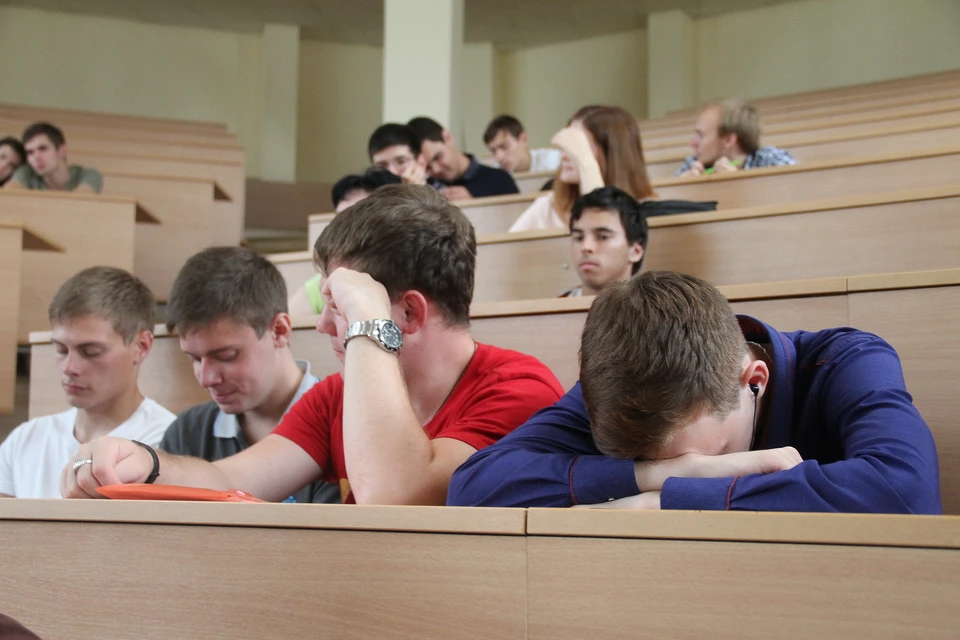 Новосибирские студенты оценили качество образования в ВУЗах и ССУЗах.