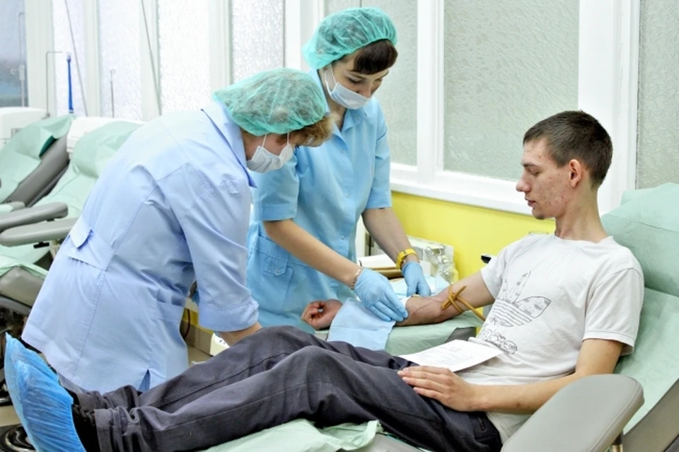 Парламент Башкирии принял закон о ежегодных выплатах 5 тыс. рублей донорам, безвозмездно сдавшим кровь более ста раз