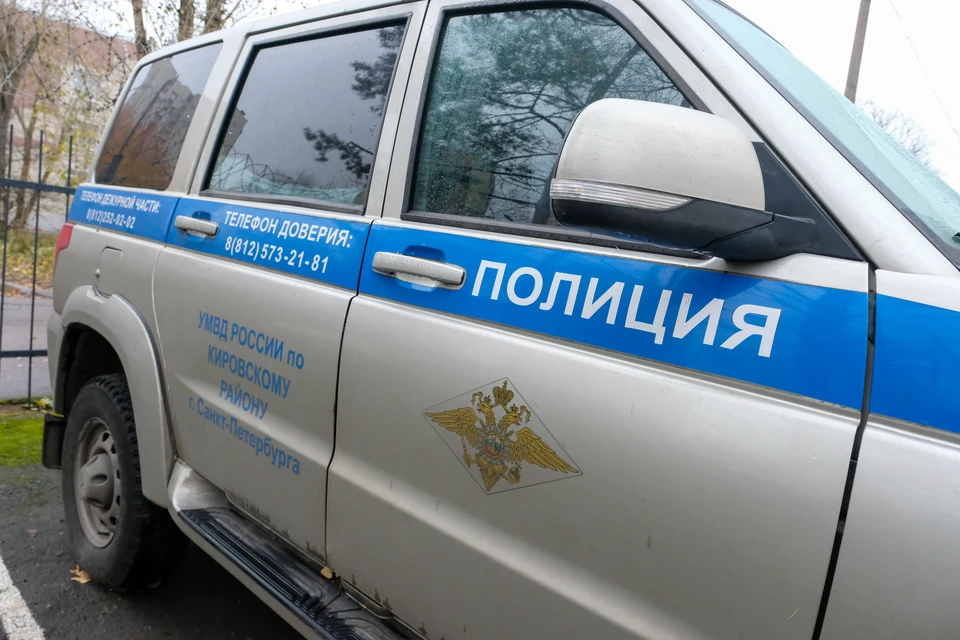 Полицейскими Адмиралтейского района задержан подозреваемый в поджоге