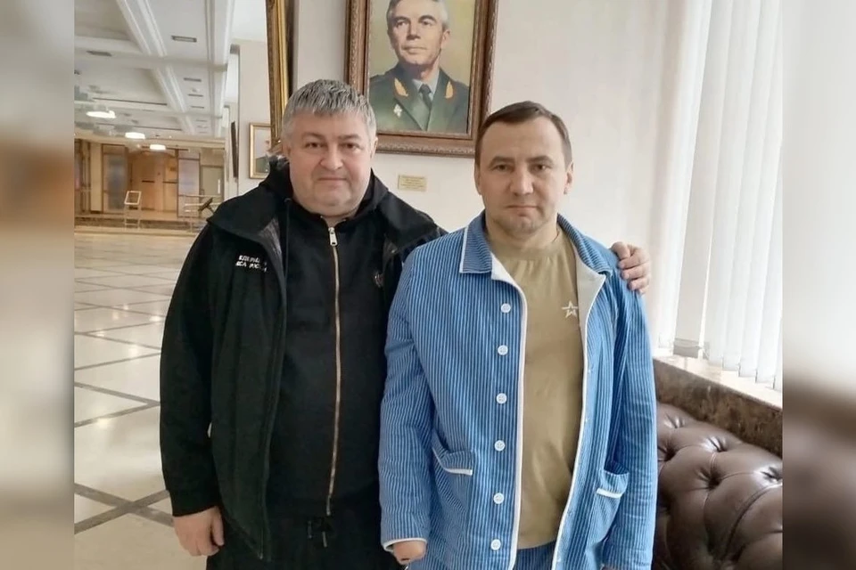 Оренбургский депутат посетил раненого добровольца. Фото: Урал56.Ру