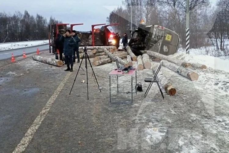 Пункт назначения по-ярославски: осужден водитель грузовика, из которого на дорогу высыпались бревна