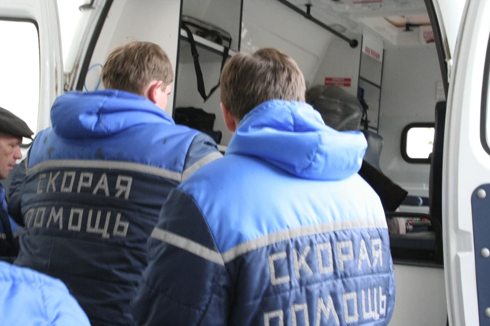 Во время проверки изучили документы по учету и оплате труда, проверили медицинское оборудование, «скорые», помещения