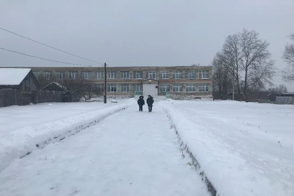 Обсудили вопрос приема детей из Ярославского района в городские школы и сады.