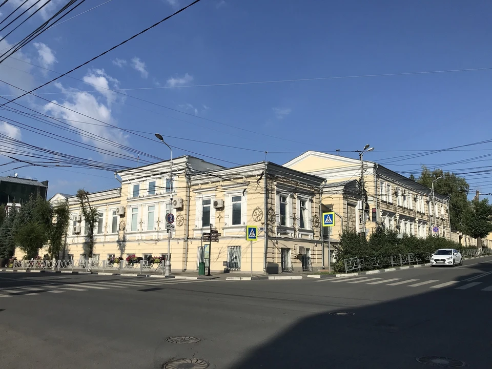 Двухэтажное здание в стиле неоренессанс является памятником архитектуры / Фото: cultnaslediesamregion.ru