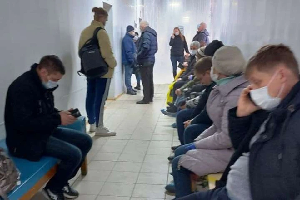 Волгоградцы могут записаться к врачу через службу 122