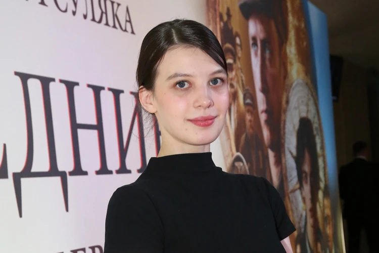 Красавица-внучка Валерия Золотухина дебютировала в кино