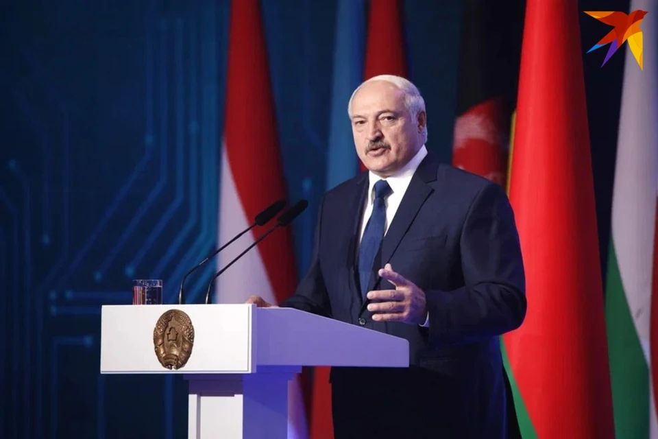 Лукашенко сказал, что белорусскую журналистику попробовали повернуть лицом к жизни.