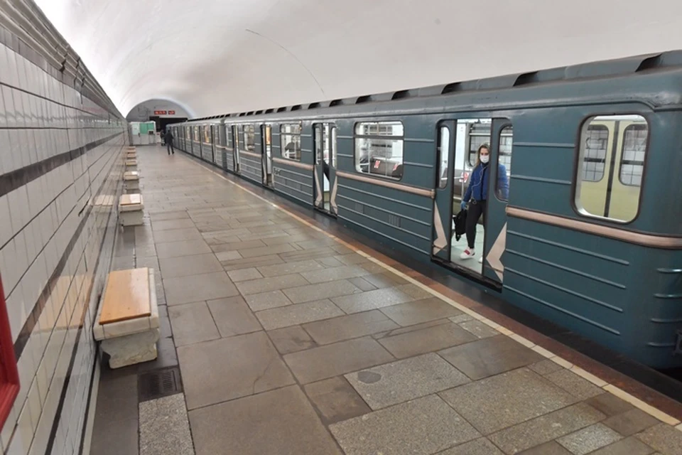 Сейчас в Казани курсируют 15 поездов метро.