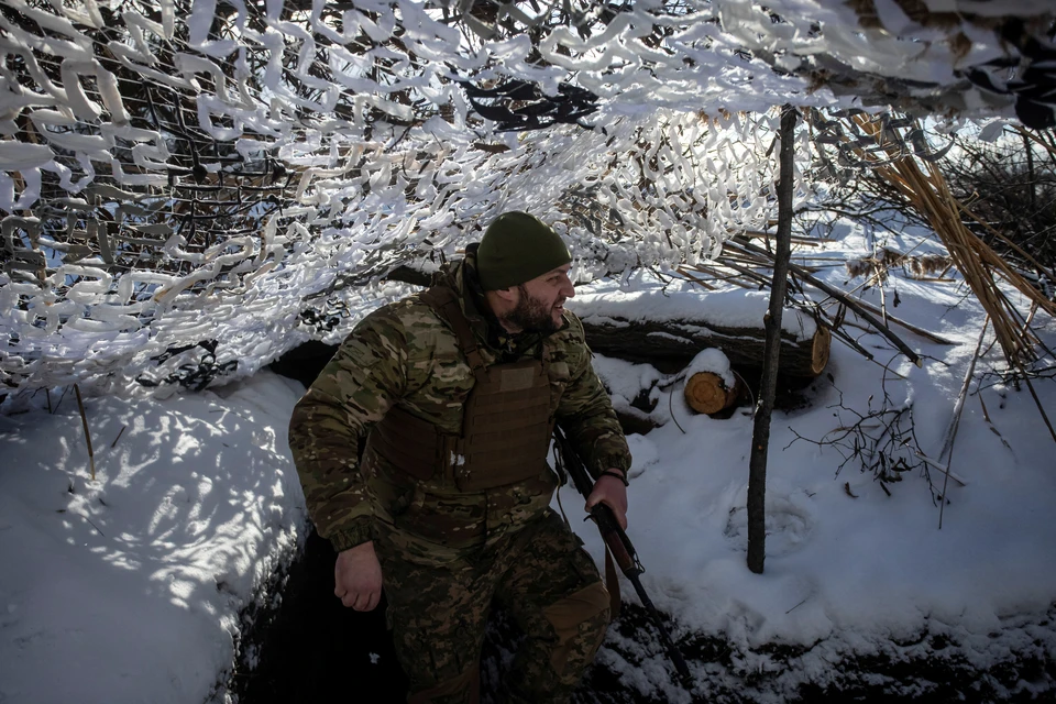 Боец ВСУ на позициях под городом Торецк (Дзержинск).