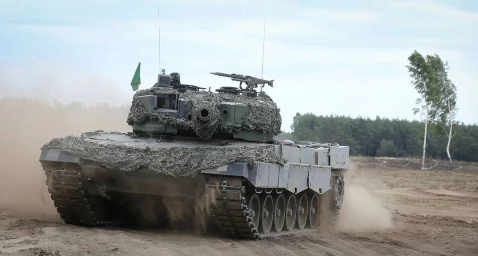 Канада дополнительно направит на Украину четыре танка Leopard