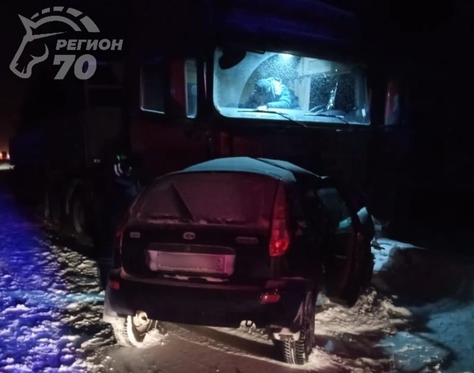Мужчина погиб в аварии под Томском. Фото: Telegram-канал «Регион-70»