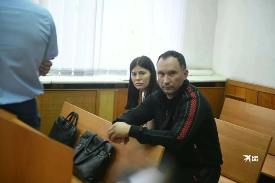 Известно, что он пробудет под стражей еще до 8 апреля