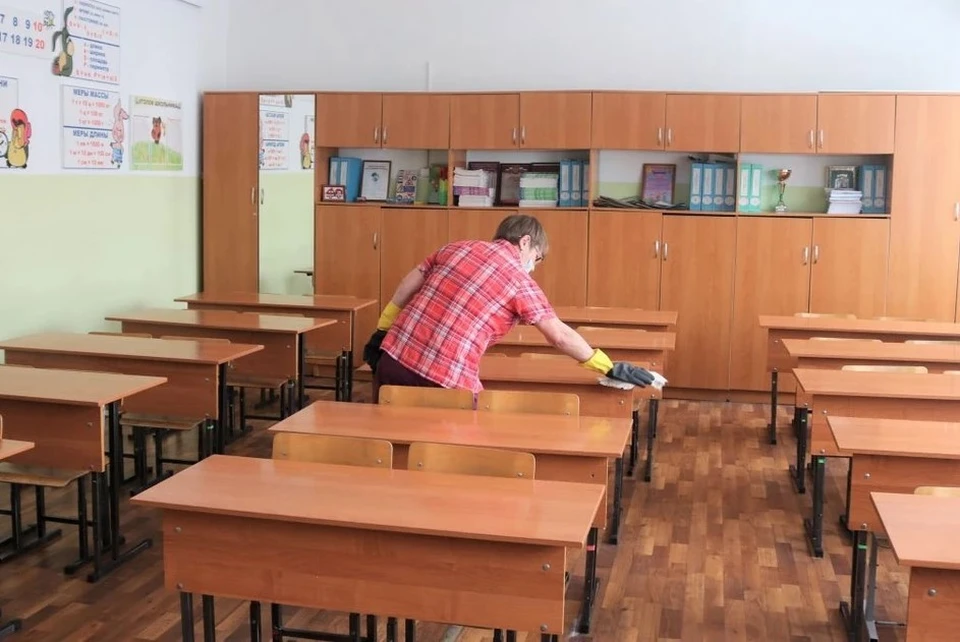 Больше всего учеников отправили на дистанционку в Калуге.