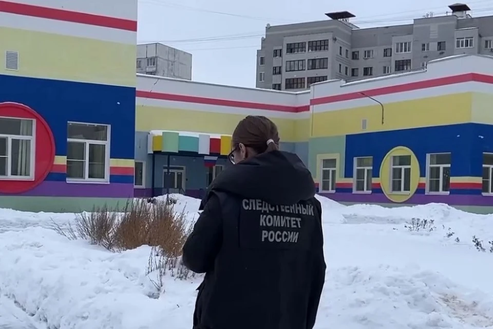В Ярославле после проверки, проведенной прокуратурой и следственным комитетом, возбуждено уголовное дело по статье о злоупотреблении должностными полномочиями.