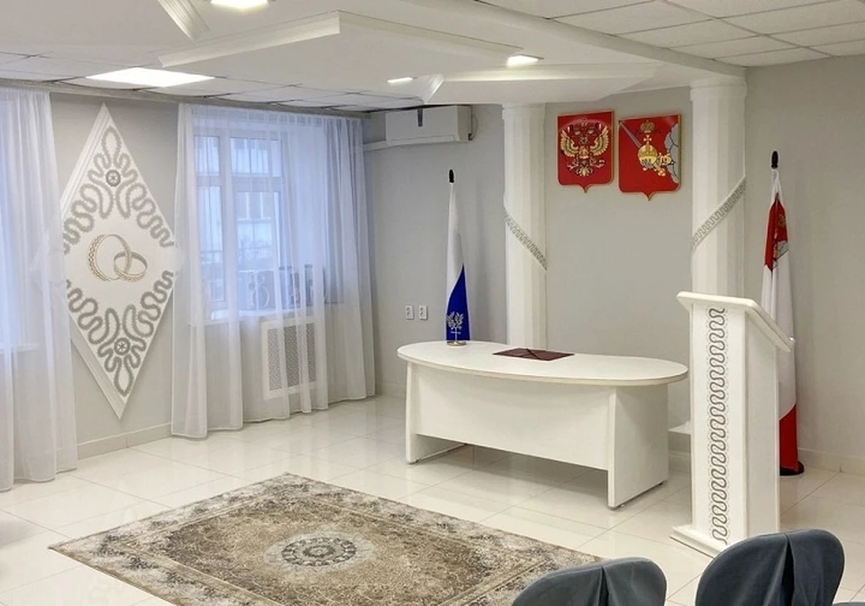 Загс вологда комсомольская. Загс на ленина в вологде. Загс 1 вологда. Загс 1 вологда. Комсомольская 4 вологда.