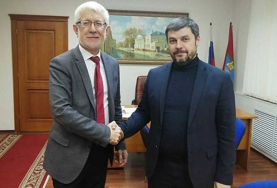 Дмитрий Рудаков и ректор ЯГПУ Михаил Груздев договорились об открытии в Рыбинске филиала университета.