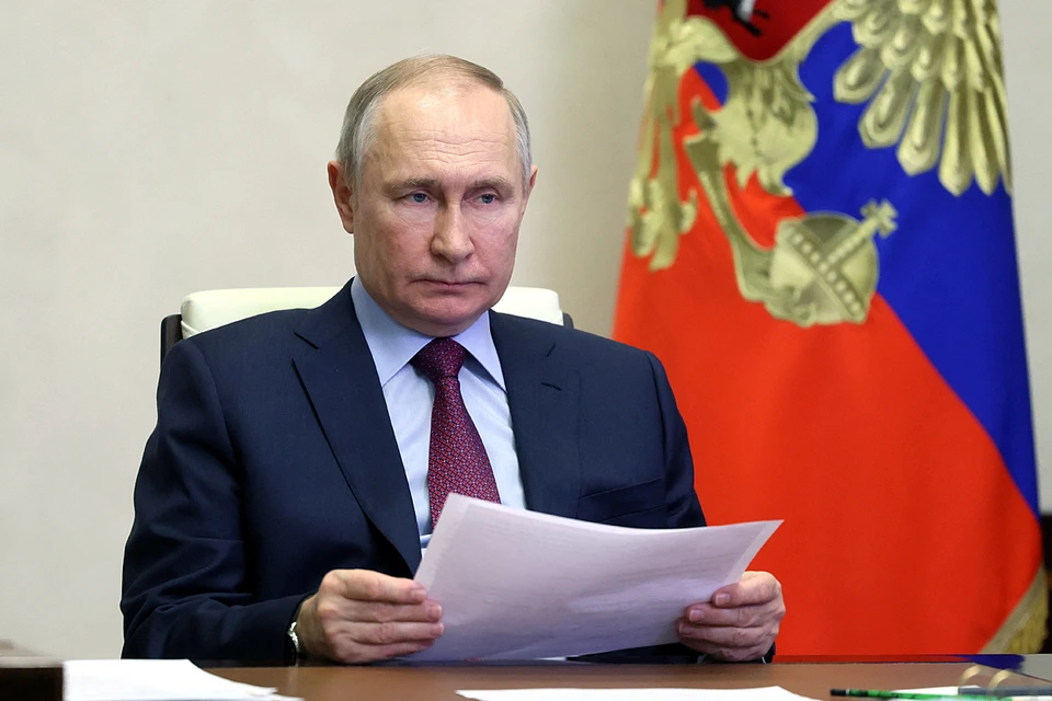 B Кремле заявили. что президенту оперативно докладывают о ситуации