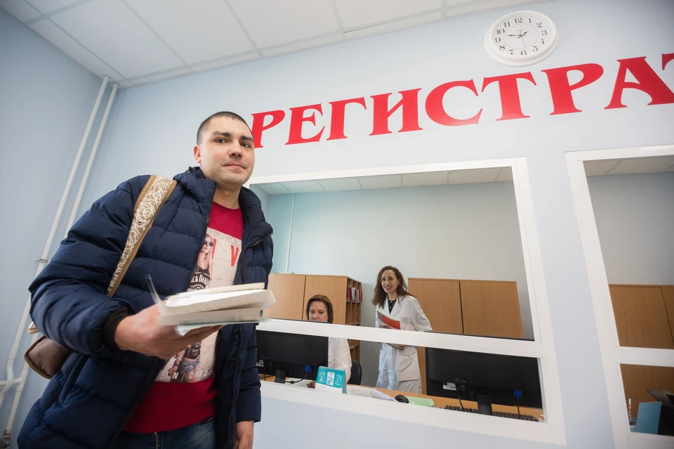 В поликлиниках стало меньше чихающих.