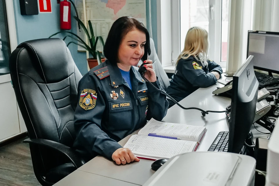 Старший диспетчер МЧС Елена Самаркина рассказала о работе в пожарно-спасательной службе