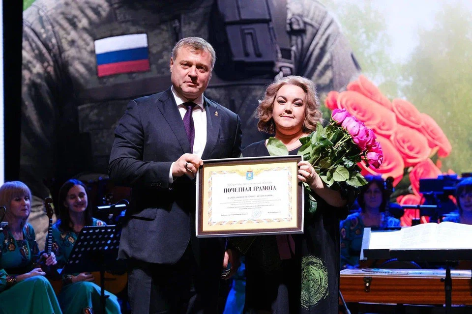 Игорь Бабушкин поздравил астраханок с 8 марта