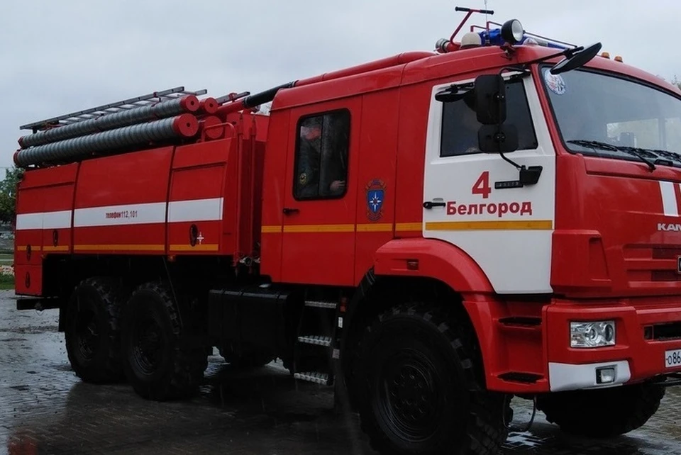 Два человека погибли во время пожара в Белгороде.