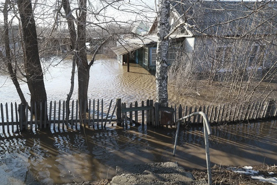 При резком потеплении не исключен паводок в жилых массивах, через которые протекают реки Казанка, Киндерка. Вертлевка и Нокса.
