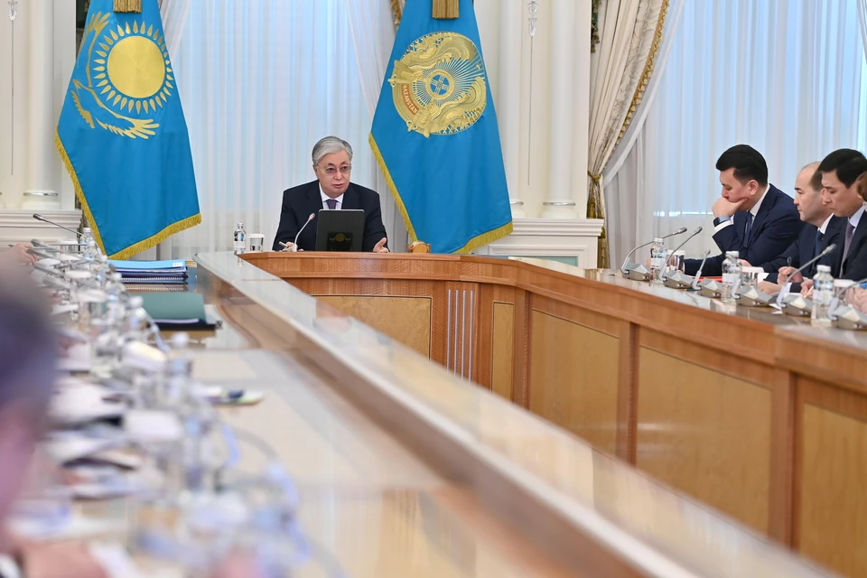 Президент Касым-Жомарт Токаев, выступая на совещании с акимами и руководителями госорганов 13 марта 2023 года, заявил, что особое внимание следует уделить вопросам сохранения общественной стабильности.